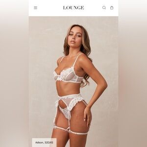 NWT Lounge Elegant Lace Lingerie Set in White